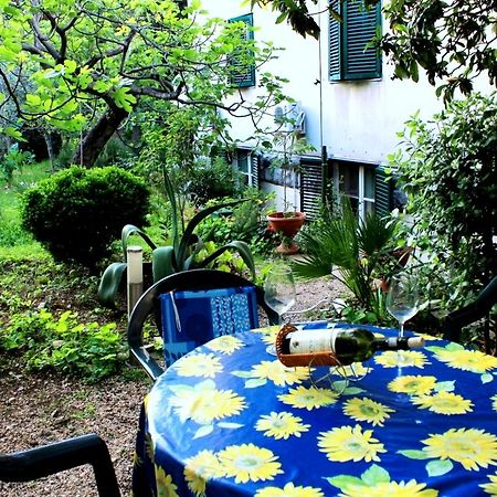 Guest House With Garden - Zuvan Σπλιτ Εξωτερικό φωτογραφία